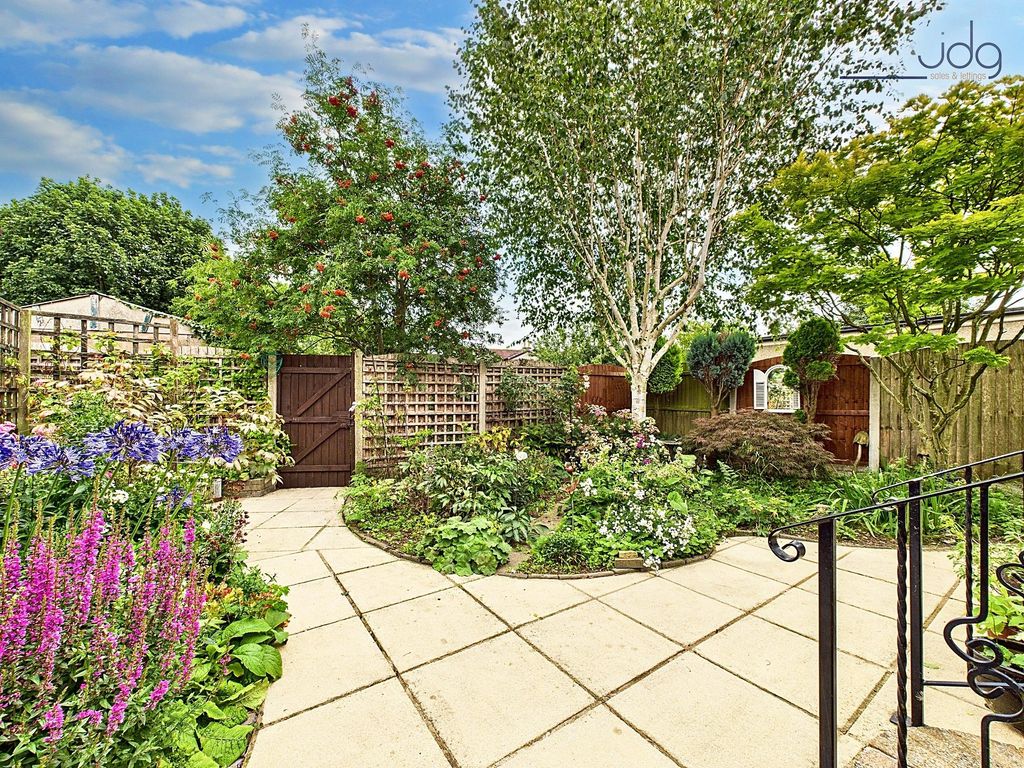Property photo 2 of 12 Back Garden