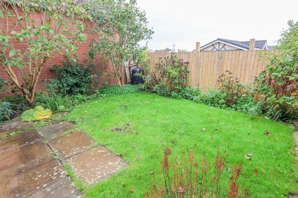 Property photo 2 of 15