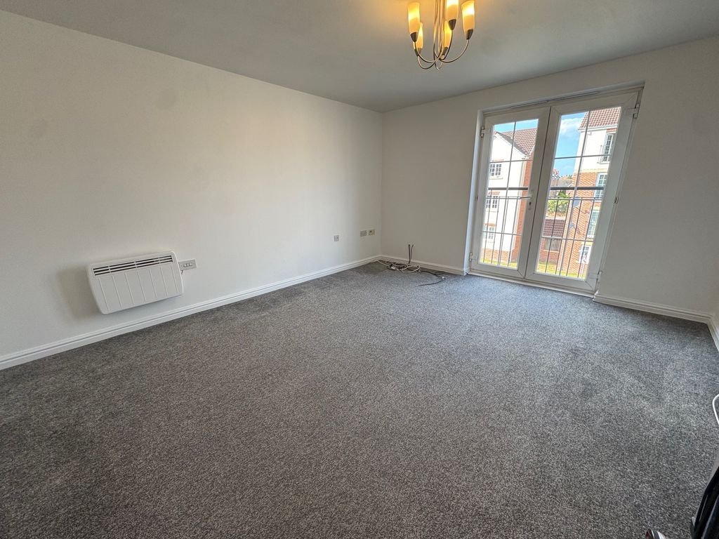 Property photo 2 of 8 Image