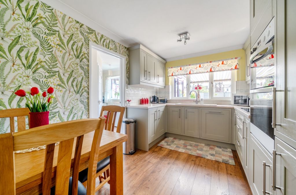 Property photo 2 of 27 1510545-15-1A023Bfa31594