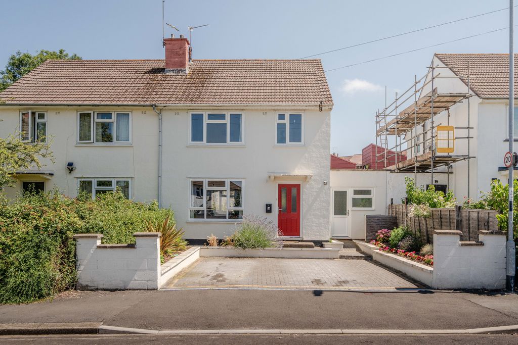 Property photo 2 of 26 35