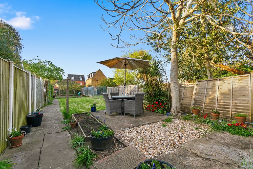 Property photo 2 of 19