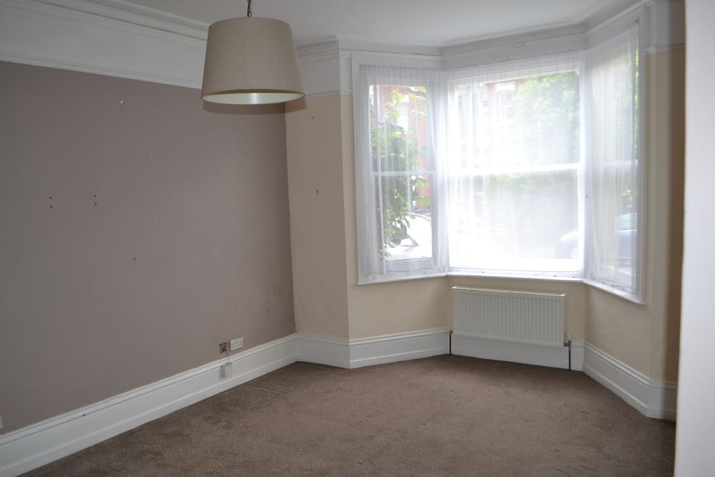 Property photo 3 of 11 Sitting Room