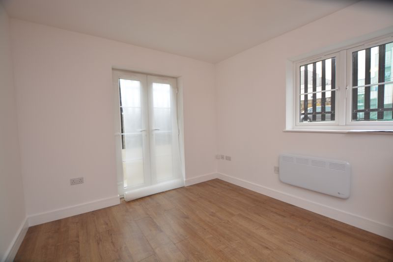 Property photo 2 of 6 Photo 34