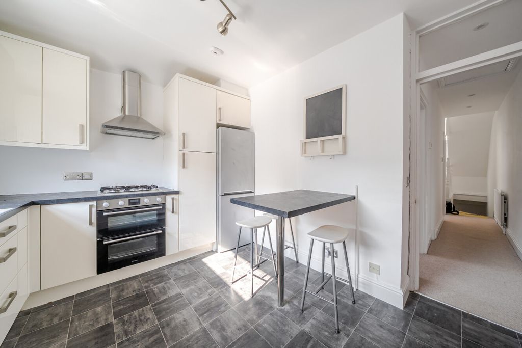 Property photo 2 of 14 1494955-10-6A57B1...