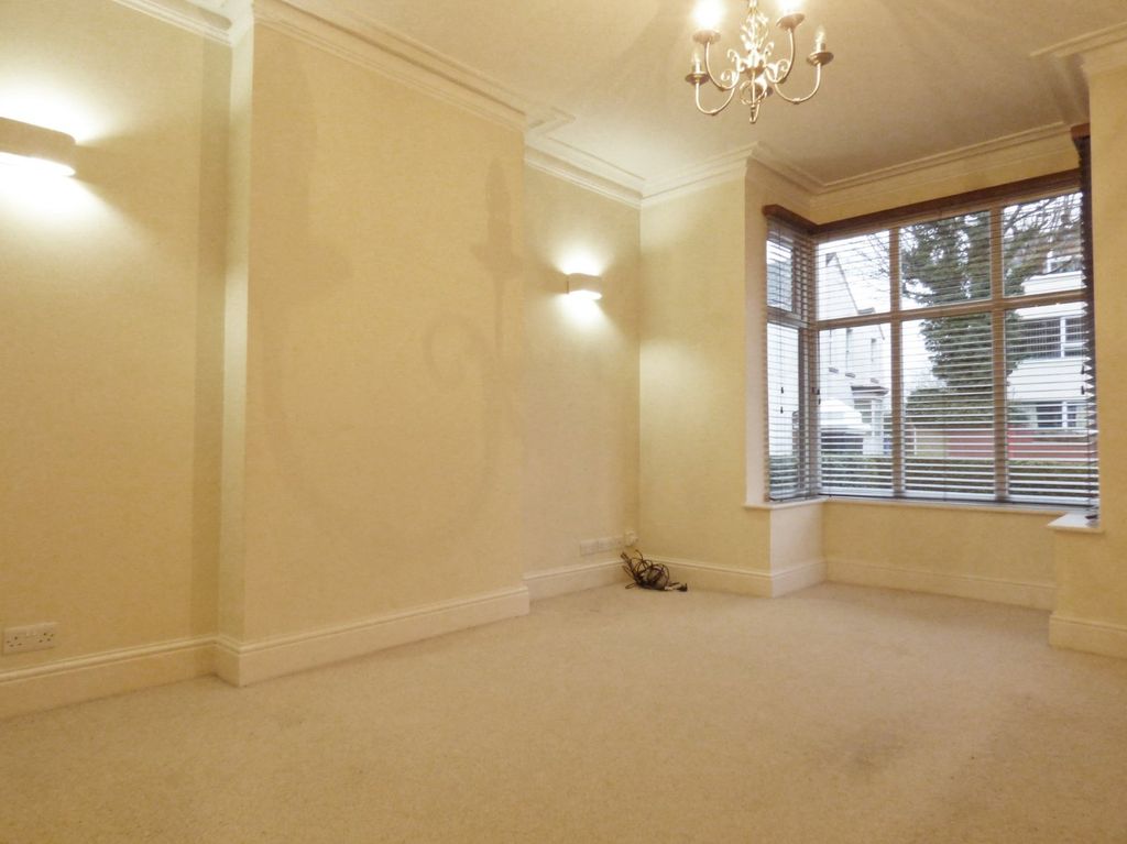 Property photo 2 of 11 Picture No. 13
