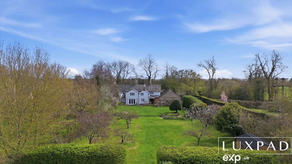 Property photo 2 of 35