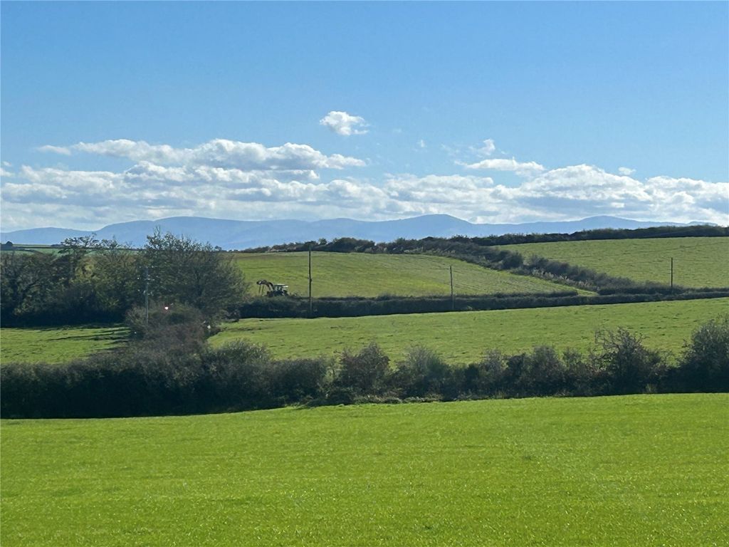 Property photo 3 of 29 Picture No. 52