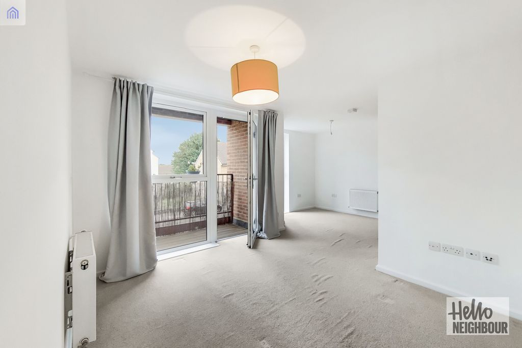 Property photo 2 of 11 Photo 1