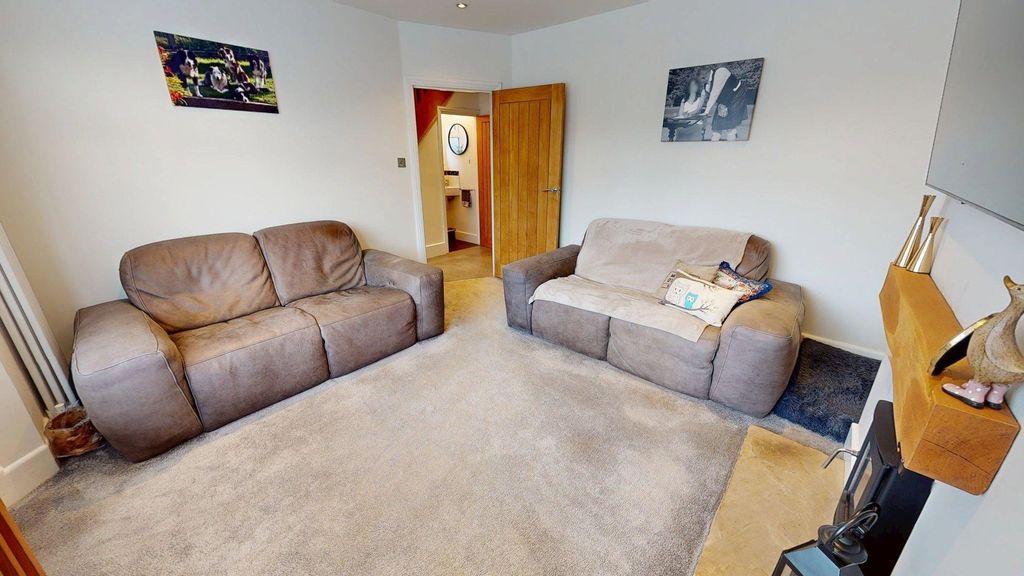 Property photo 3 of 22 Photo 2