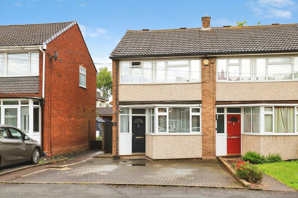 Property photo 3 of 28