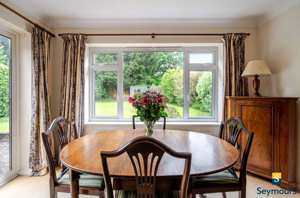 Property photo 3 of 21 Dining Room