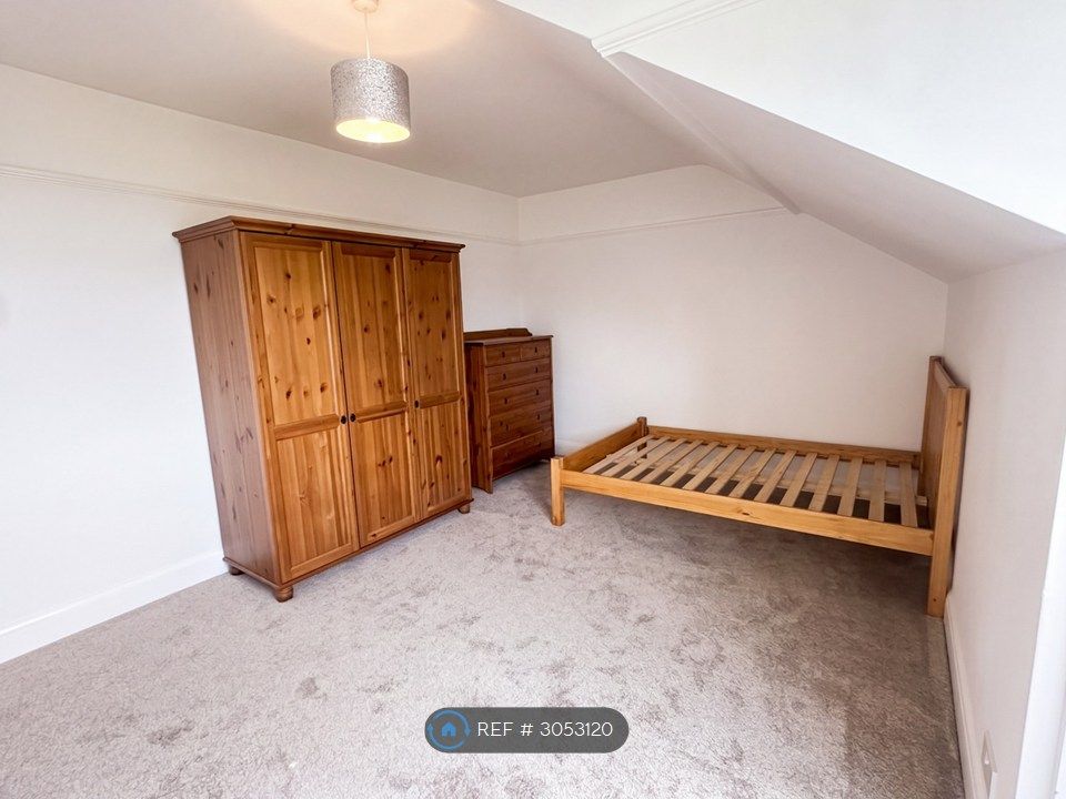 Property photo 3 of 7 Bedroom