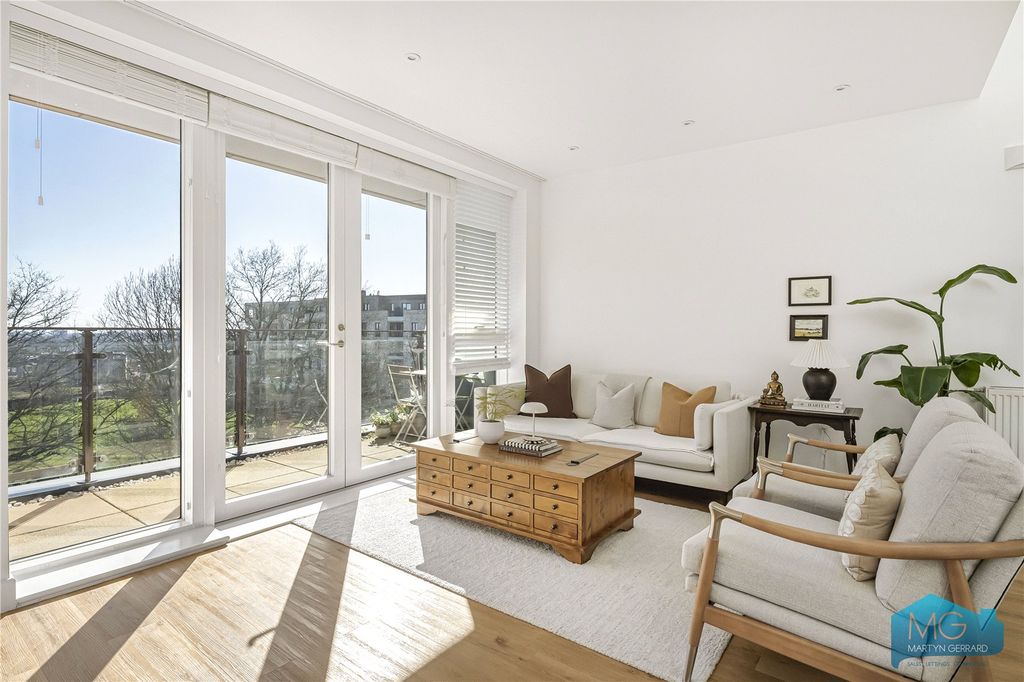 Property photo 3 of 21 Picture No. 36