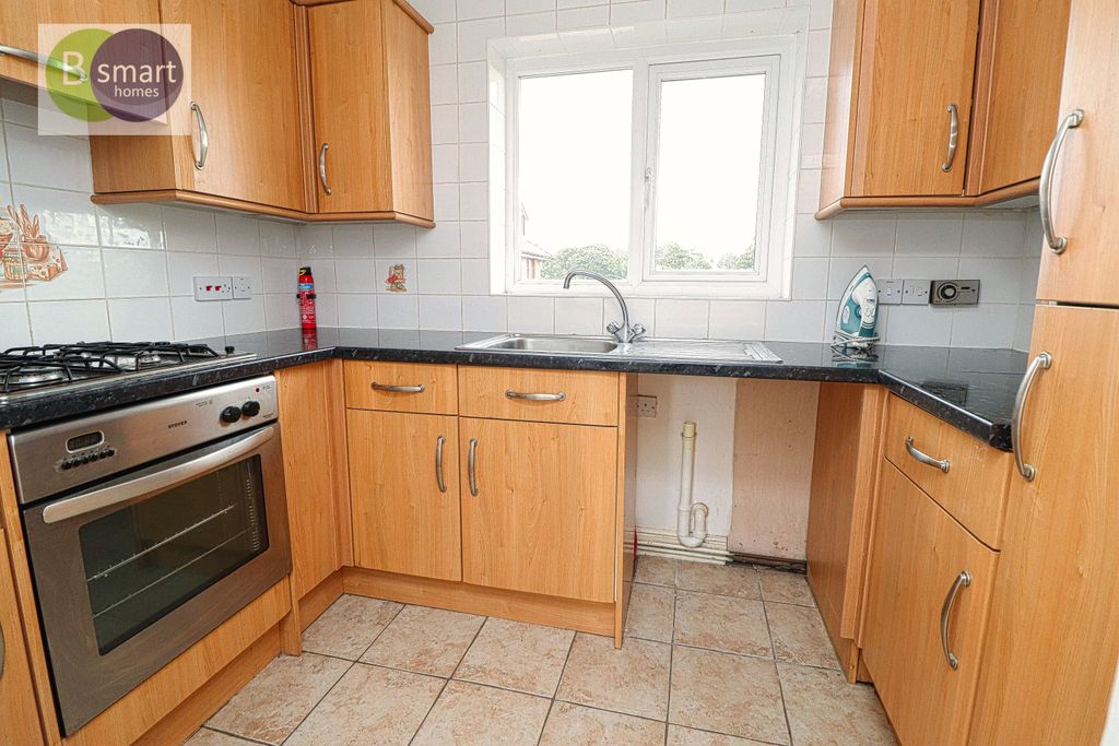 Property photo 2 of 8 Img_9651