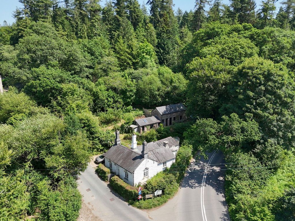 Property photo 1 of 41