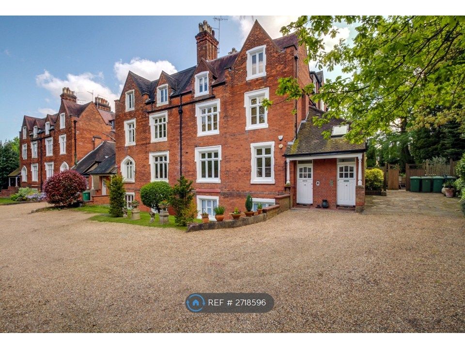 Property photo 2 of 19 Front Of Building