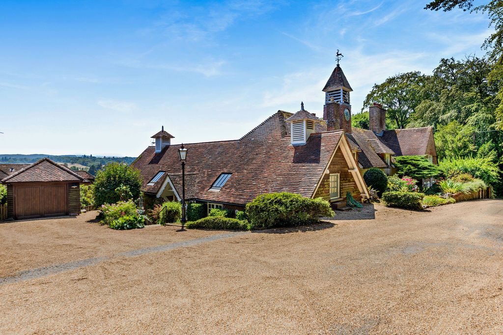 Property photo 3 of 77 Photo 109