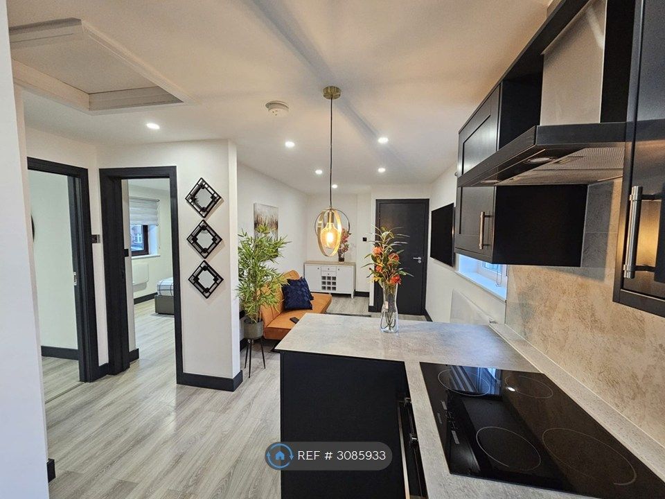 Property photo 1 of 7 Living Room Kitchen