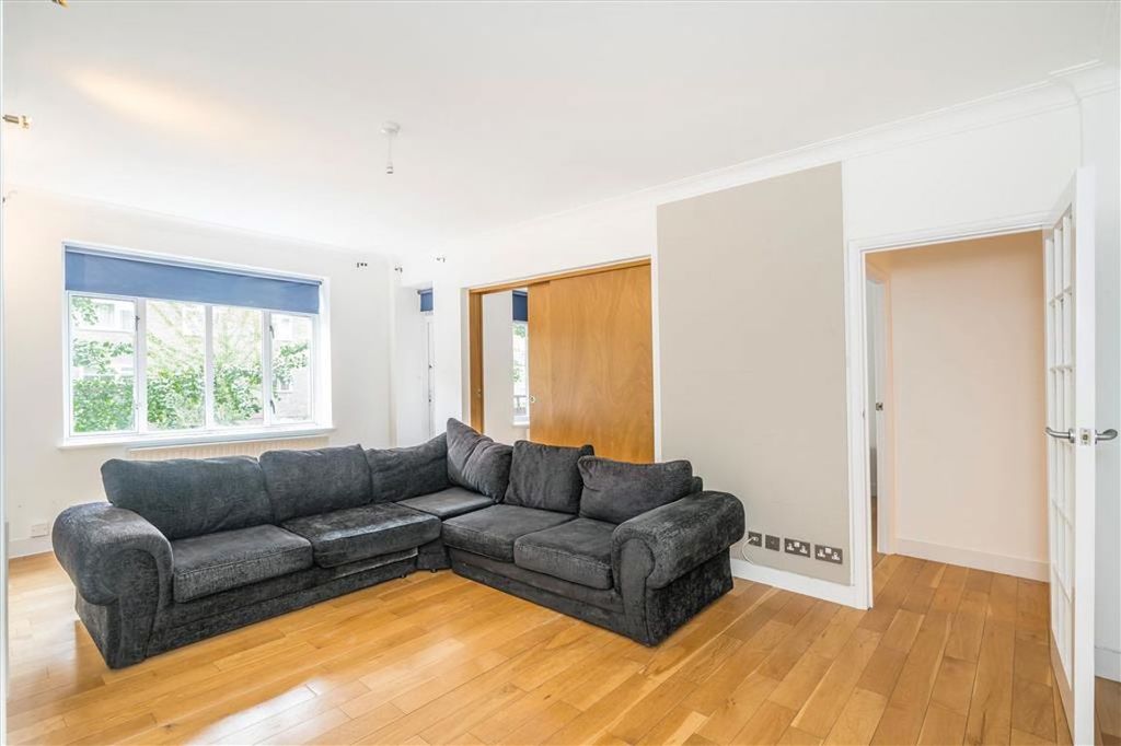 Property photo 2 of 8