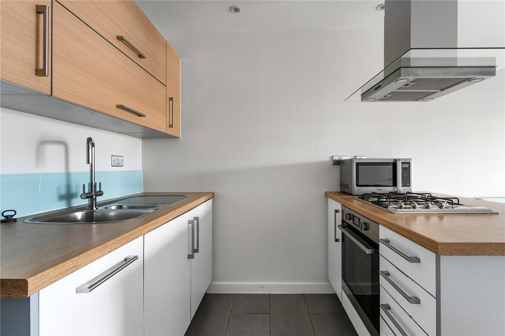 Property photo 3 of 12 Picture No. 08