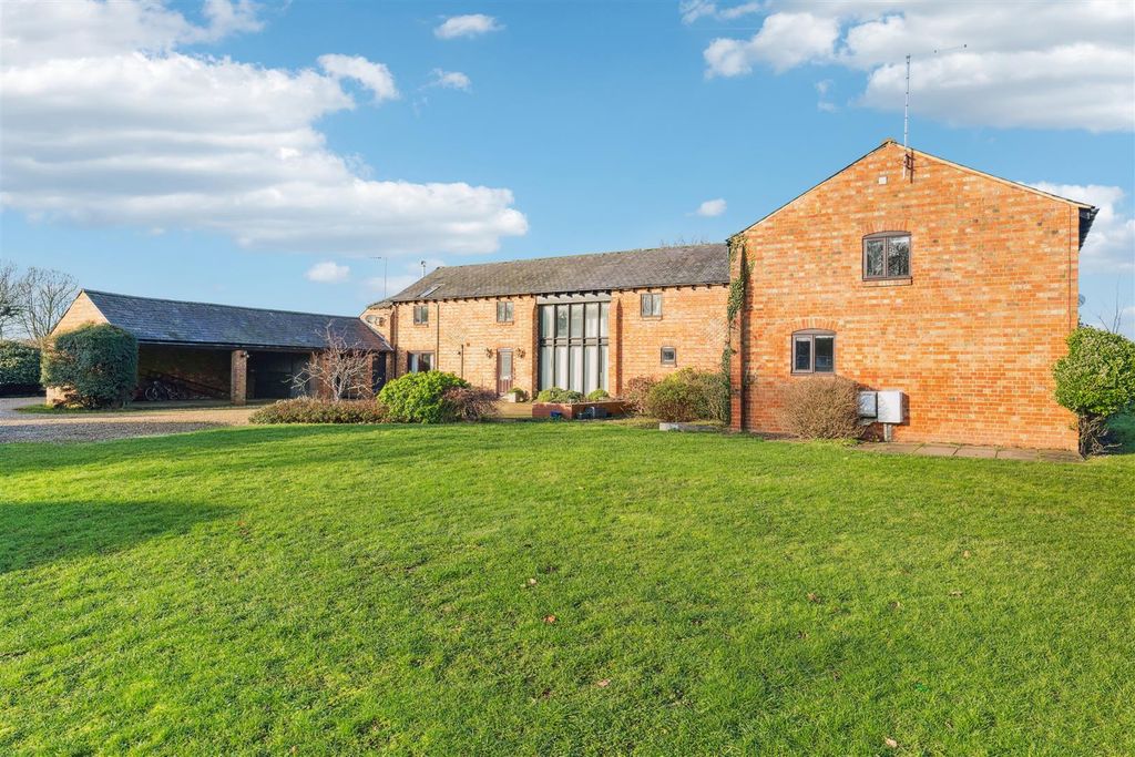 Property photo 1 of 28