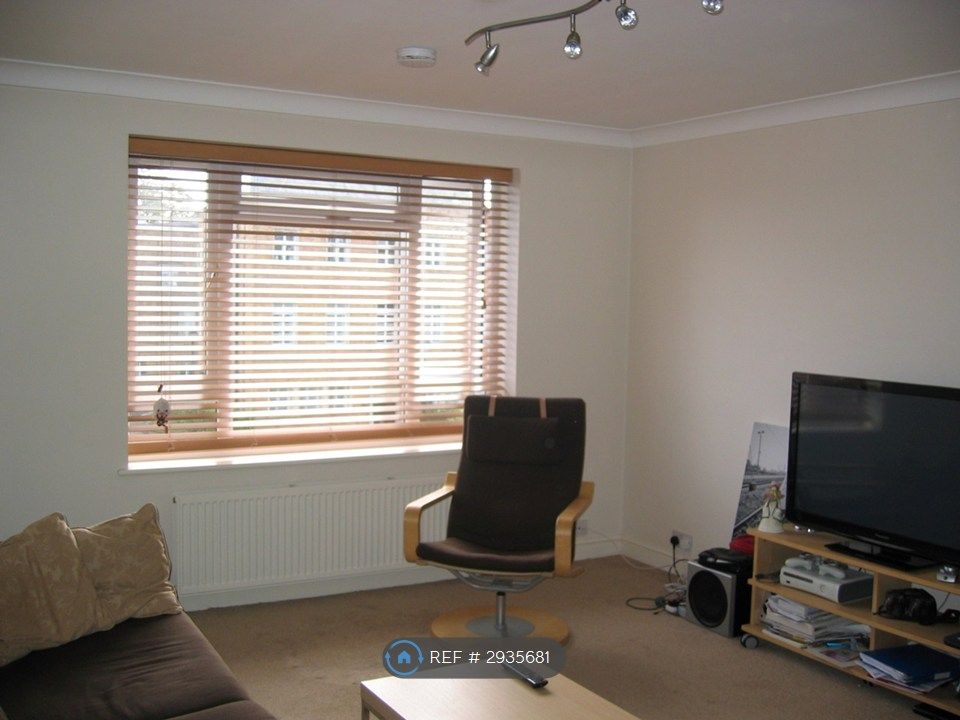 Property photo 1 of 7 Lounge