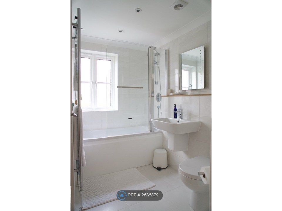 Property photo 1 of 6 Ist Bath Room