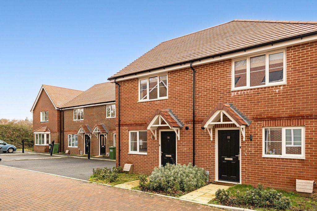 Property photo 2 of 12 Photo