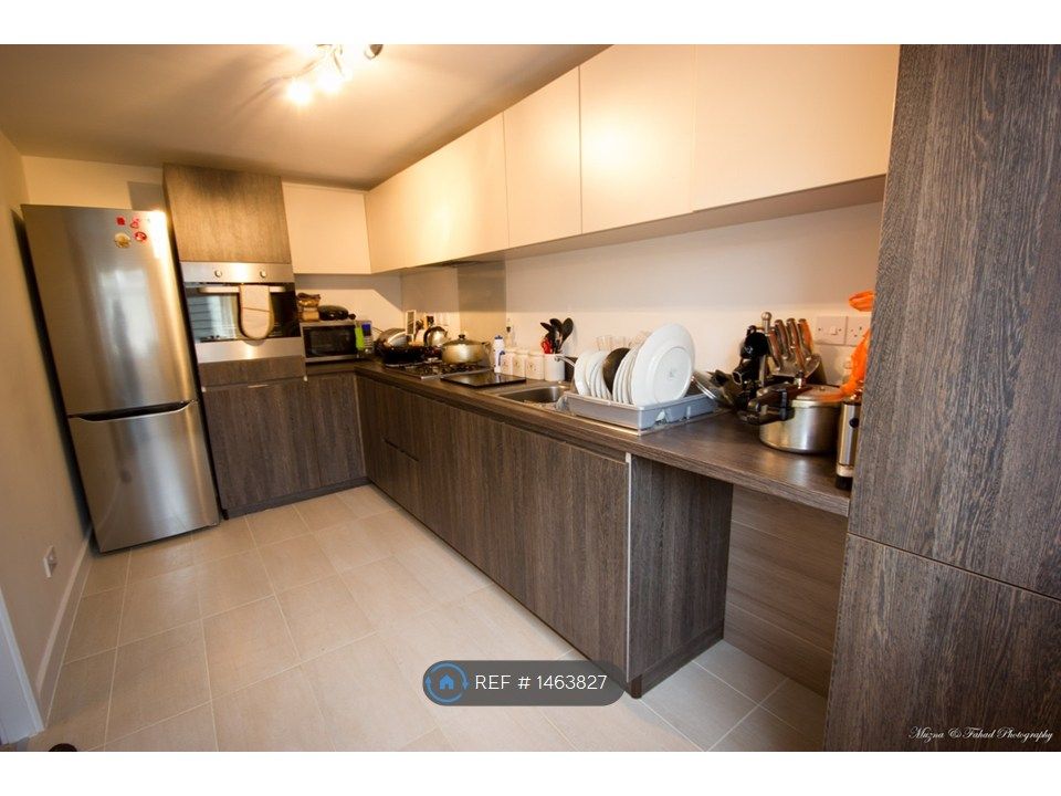 Property photo 3 of 9 Kitchen