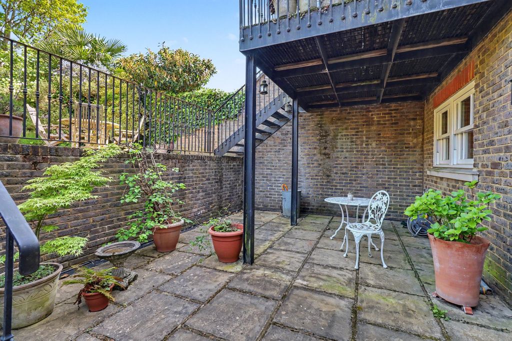 Additional image 27 of 5 bed semi-detached house for salePalace Road, East Molesey KT8