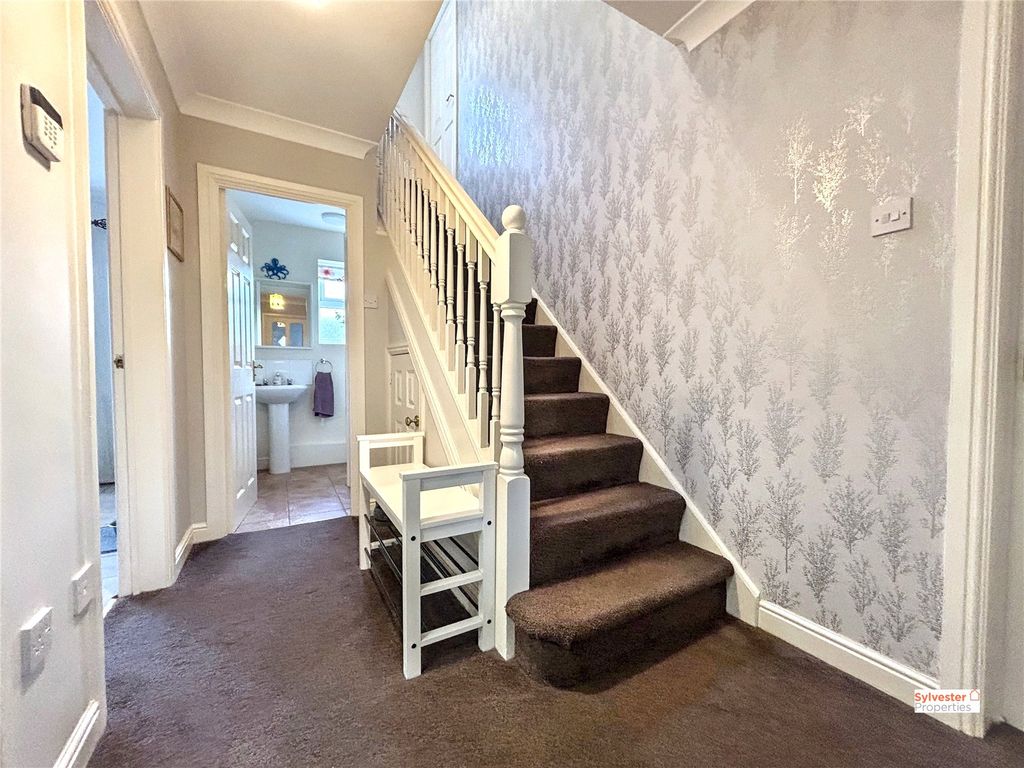 Property photo 3 of 27 Picture No. 21