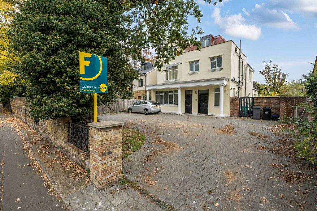 Property photo 1 of 24