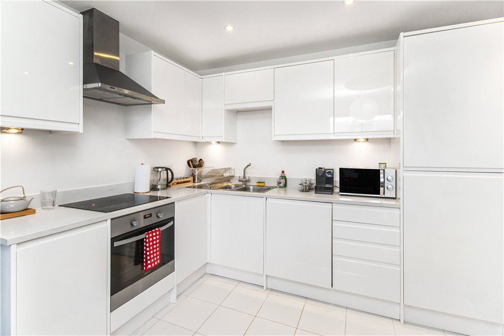 Property photo 3 of 5 Kitchen