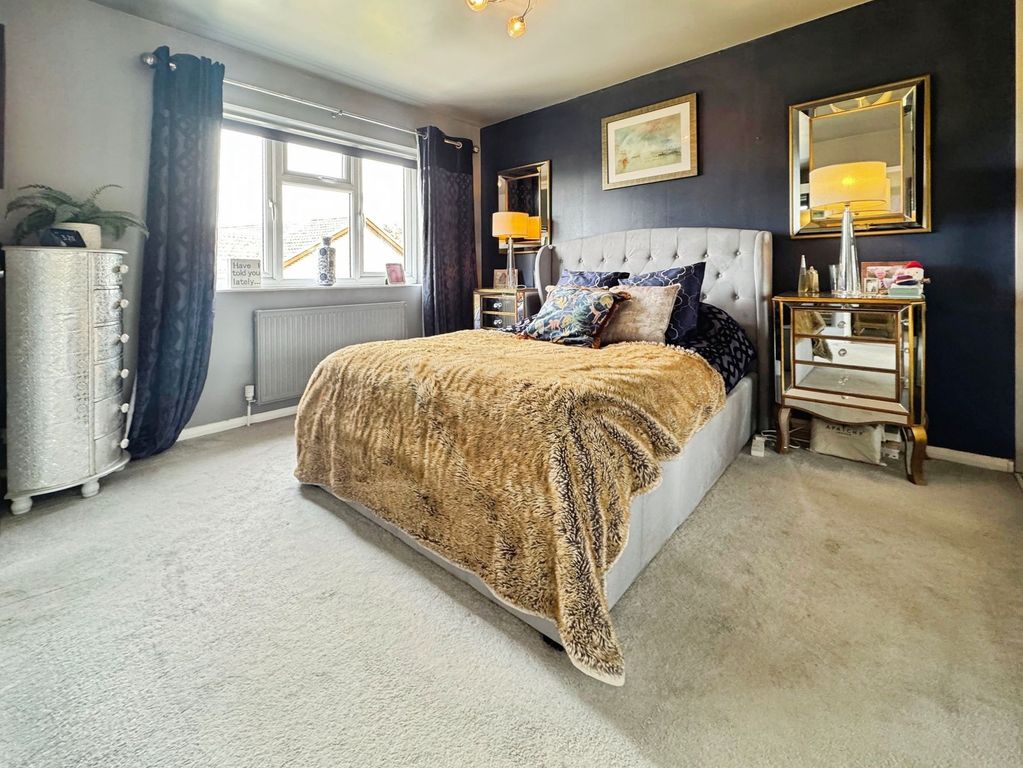 Additional image 12 of 4 bed detached house for salePriorsfield, Marlborough SN8