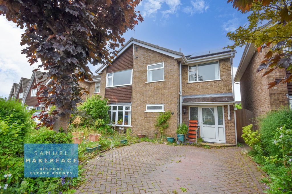 Property photo 1 of 28 Four Bedroom Detached Family Home With Three Reception Rooms, Privately Owned Solar Panels And No Upward Chain!