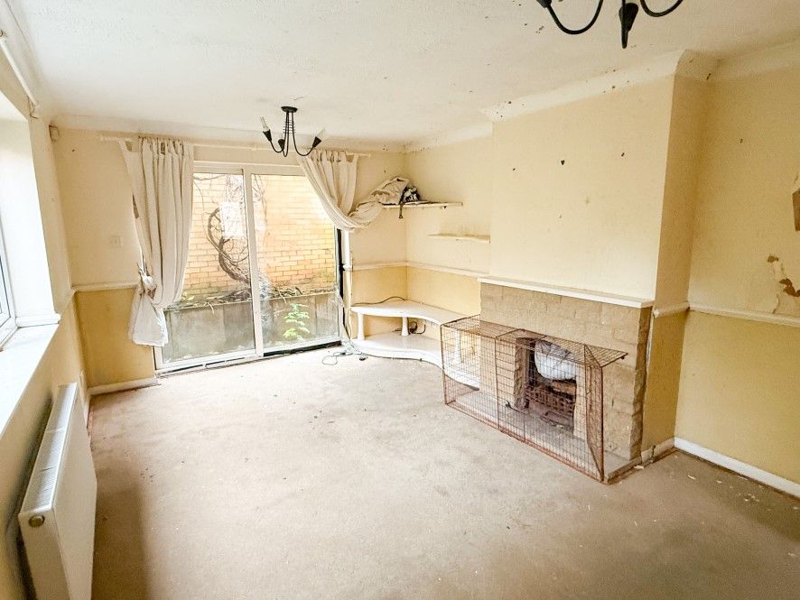 Property photo 2 of 21