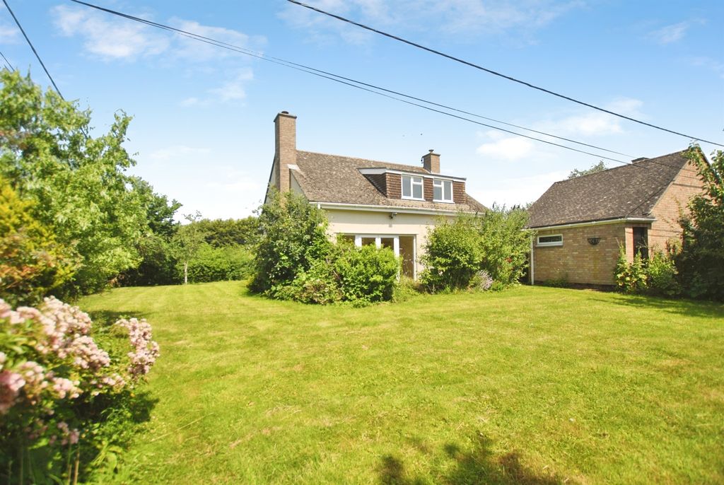 Property photo 1 of 18