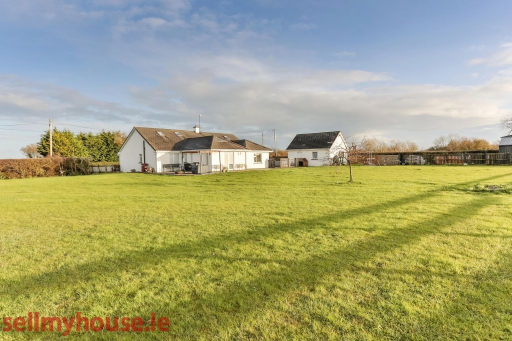 Property photo 2 of 3