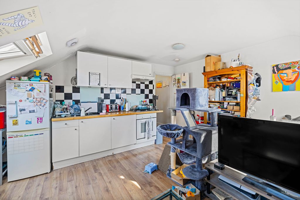 Property photo 2 of 8 Image1-6.Jpg