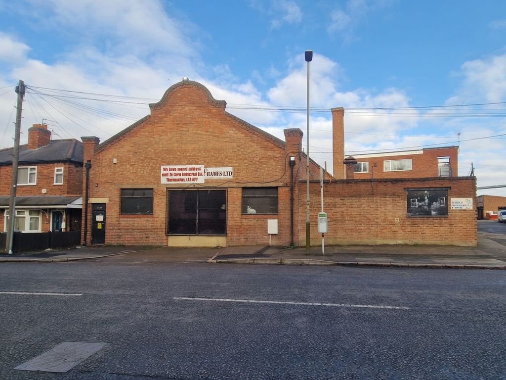 Property photo 2 of 16