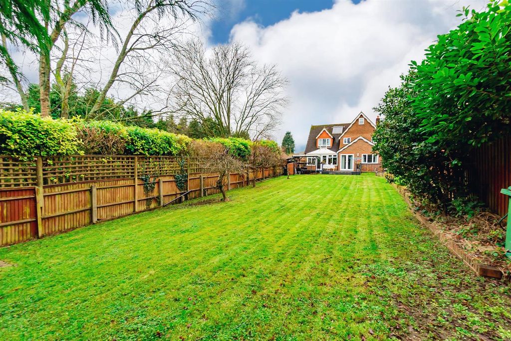 Property photo 2 of 27 Rear Garden