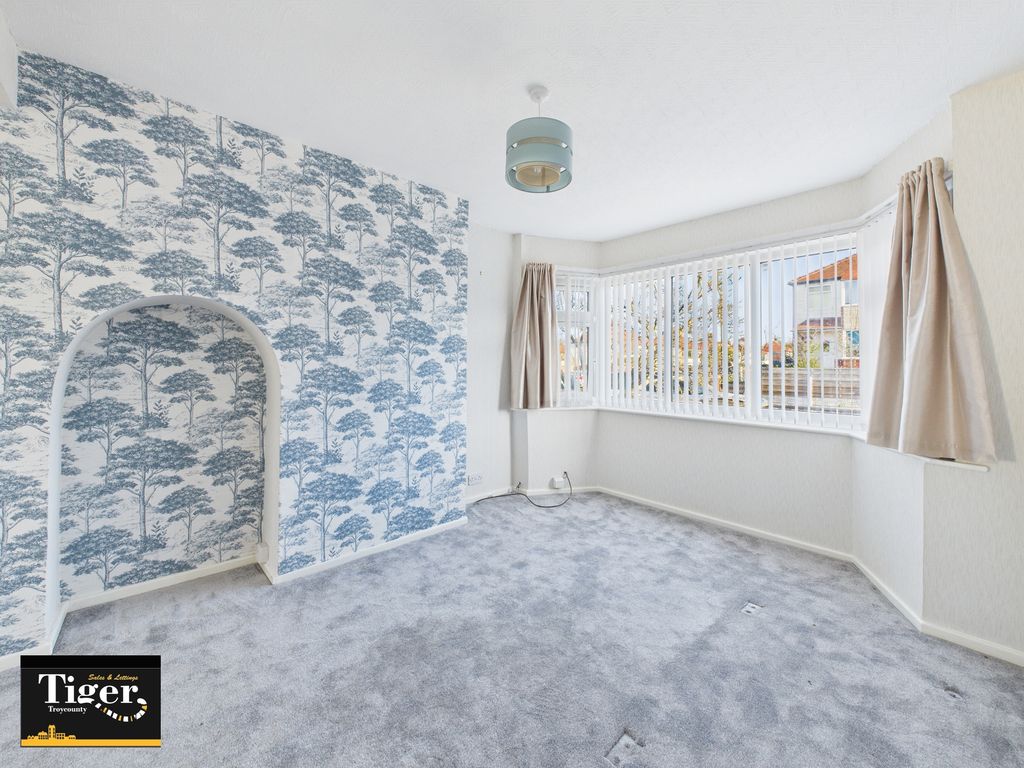 Property photo 2 of 12 Cam03440G0-Pr0463-Still002