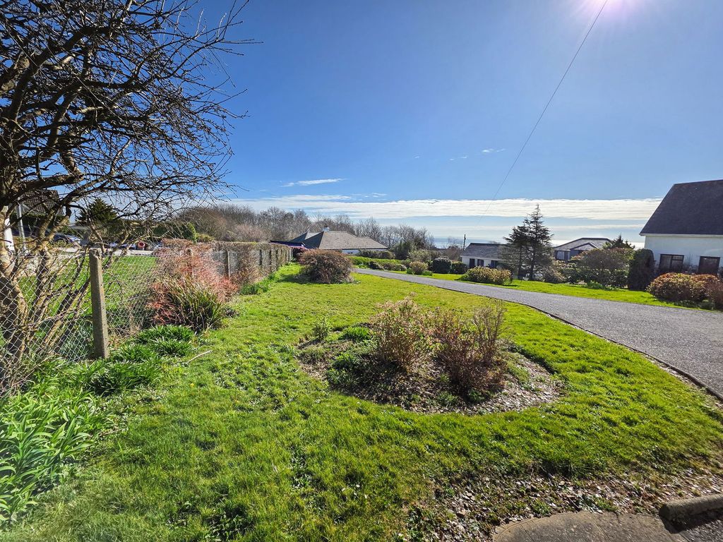 Property photo 2 of 14