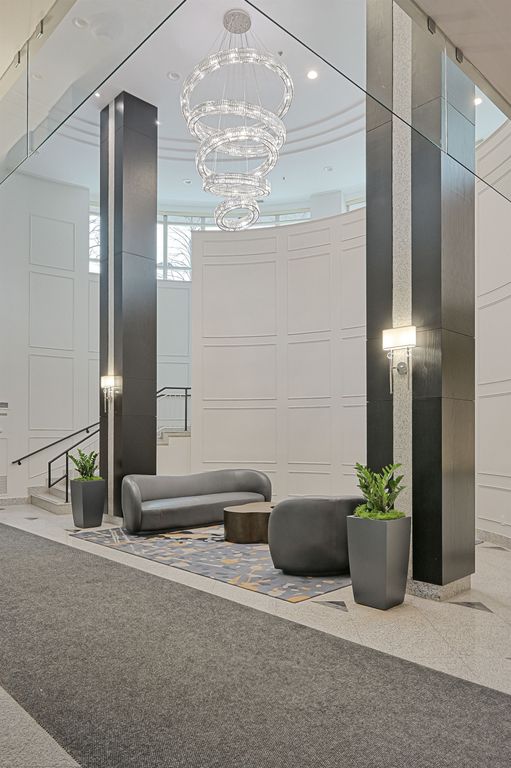 Property photo 3 of 27