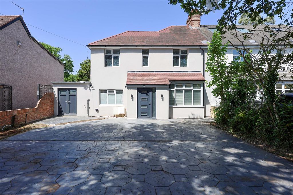Property photo 1 of 28 Front