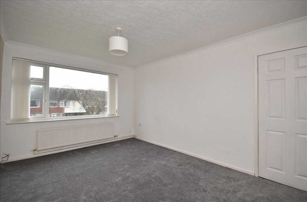 Property photo 2 of 6 Lounge