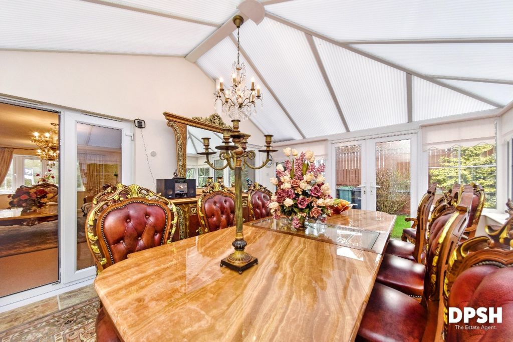 Property photo 3 of 41