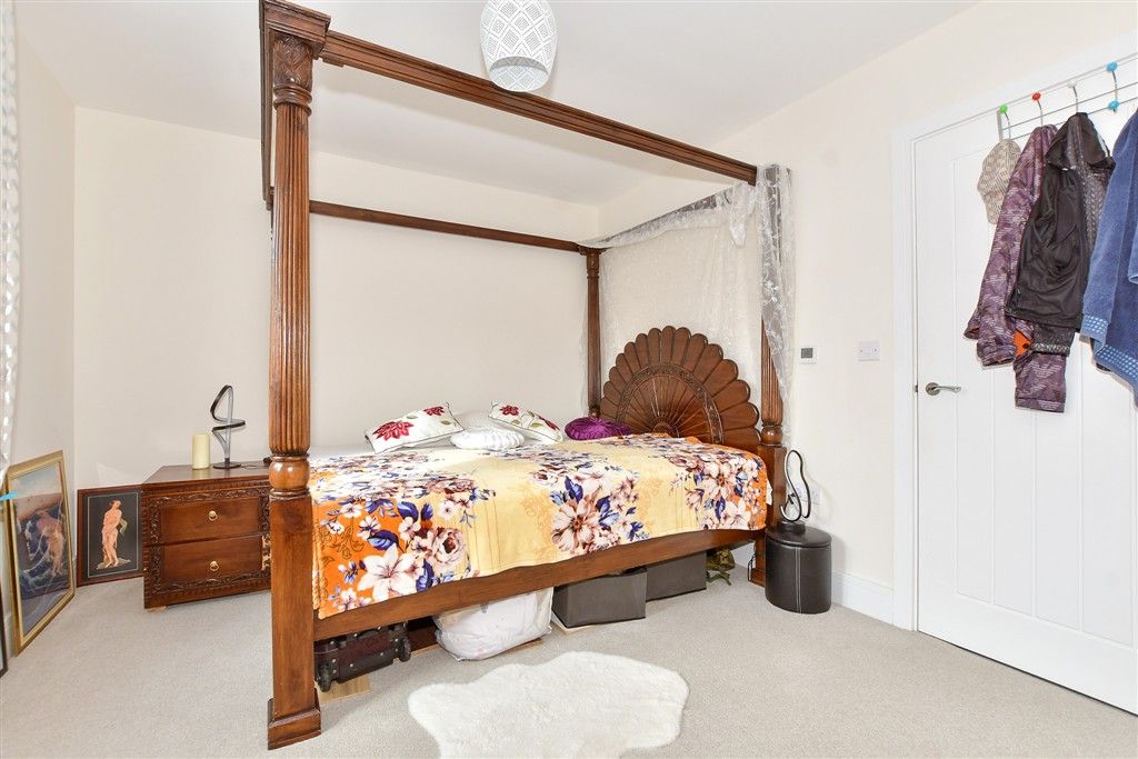 Property photo 1 of 12 Bedroom 1