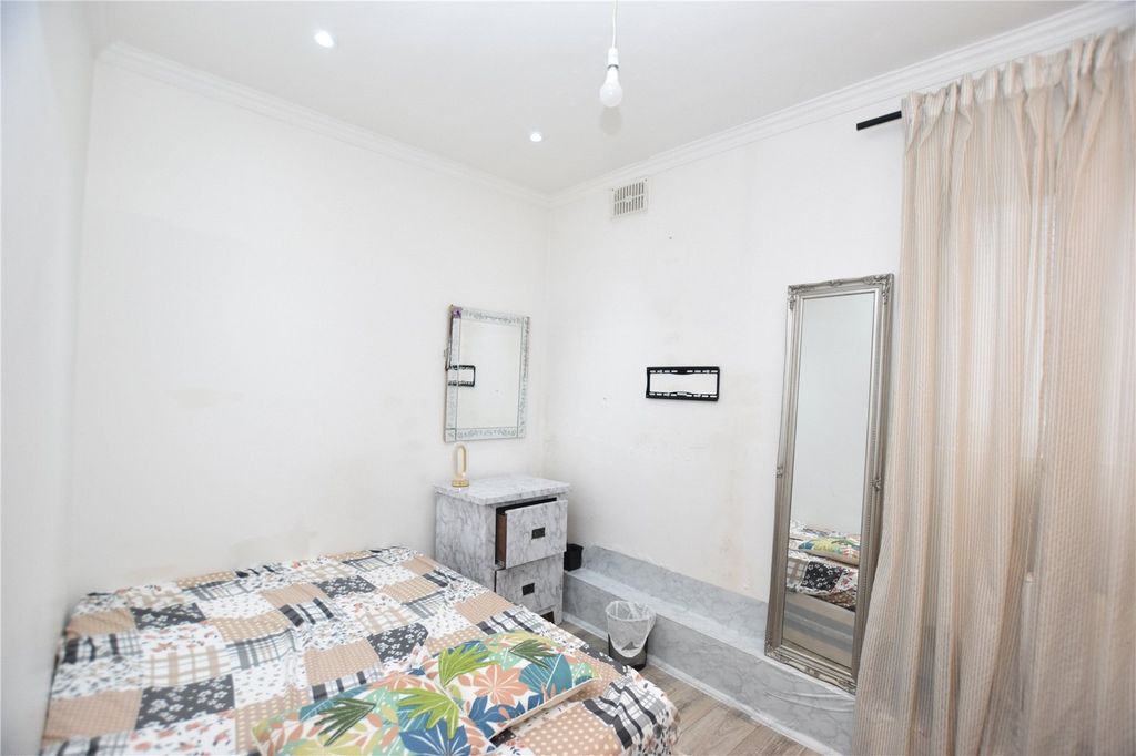 Property photo 2 of 5 Picture No. 01